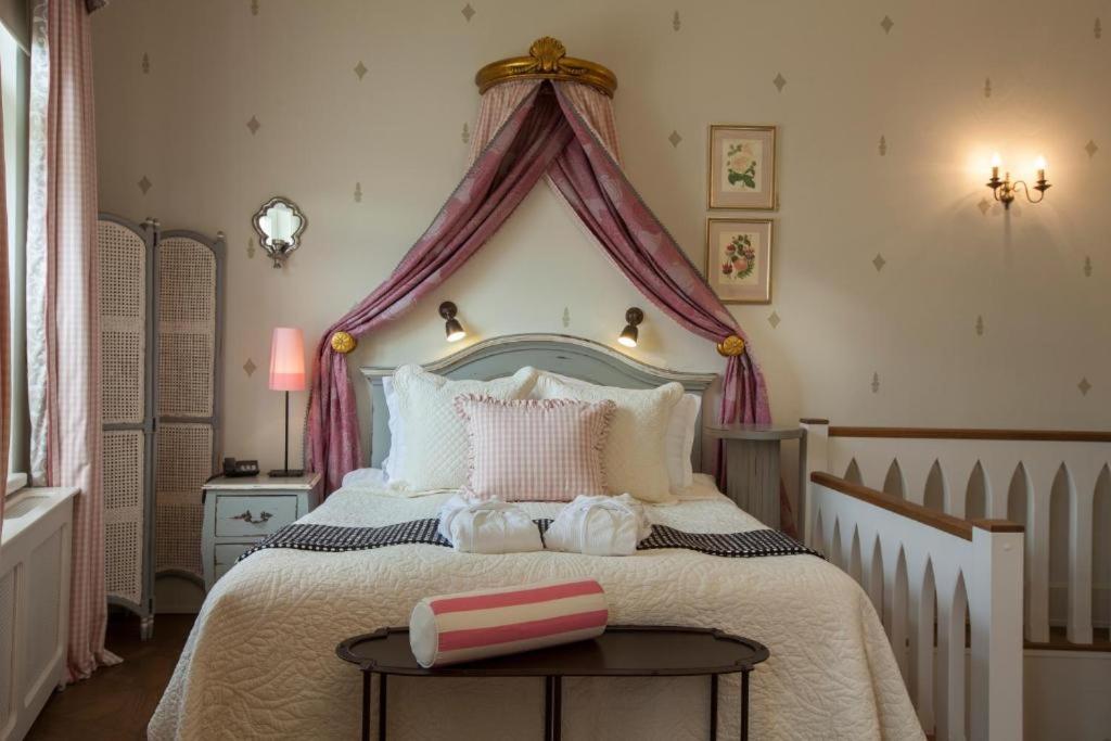 Amade Chateau Vrakun Room photo